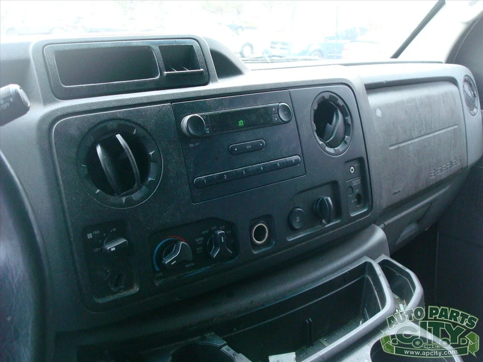 2012 Ford Econoline Van - Image 10 of 20