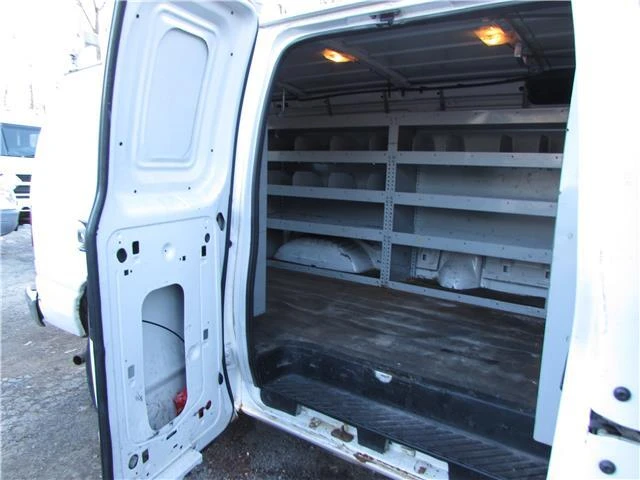 2012 Ford Econoline Van - Image 15 of 21
