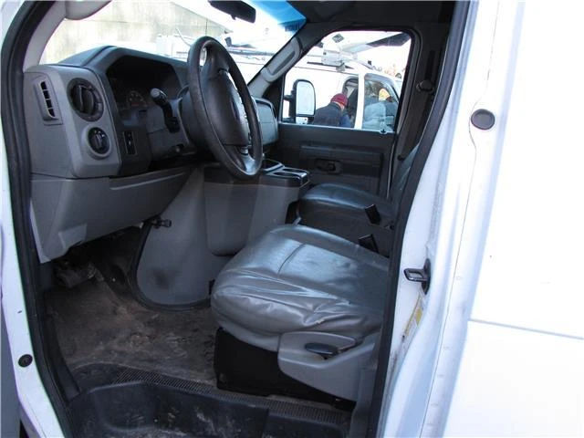 2012 Ford Econoline Van - Image 10 of 21