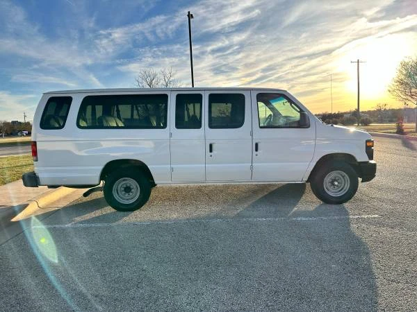 2012 Ford Econoline Van - Image 3 of 10