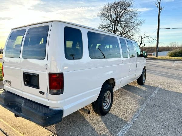 2012 Ford Econoline Van - Image 4 of 10