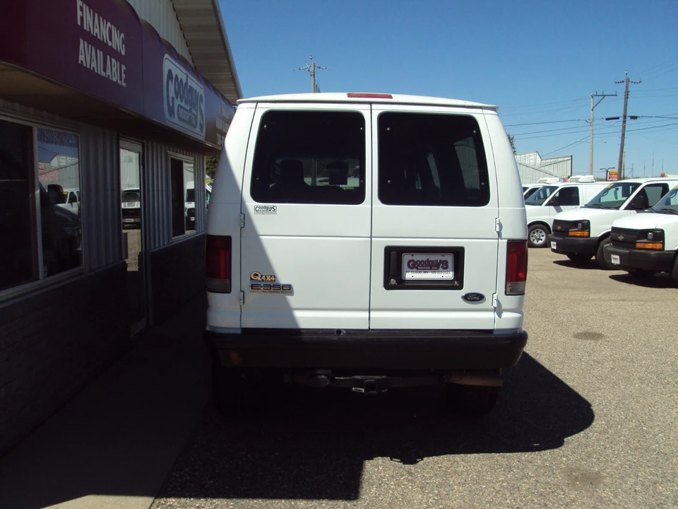 2012 Ford Econoline Van - Image 6 of 31