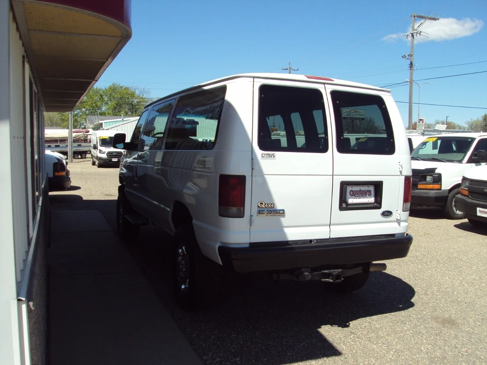 2012 Ford Econoline Van - Image 5 of 31