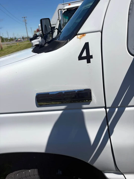 2012 Ford Econoline Van - Image 2 of 10