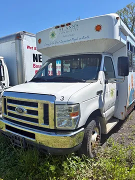 2012 Ford E450 Bus