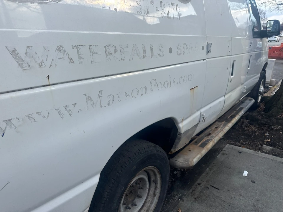2012 Ford Econoline Van - Image 15 of 21