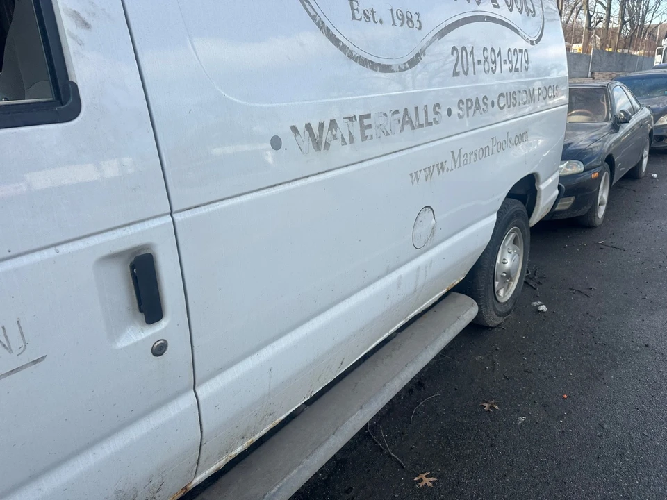 2012 Ford Econoline Van - Image 10 of 21