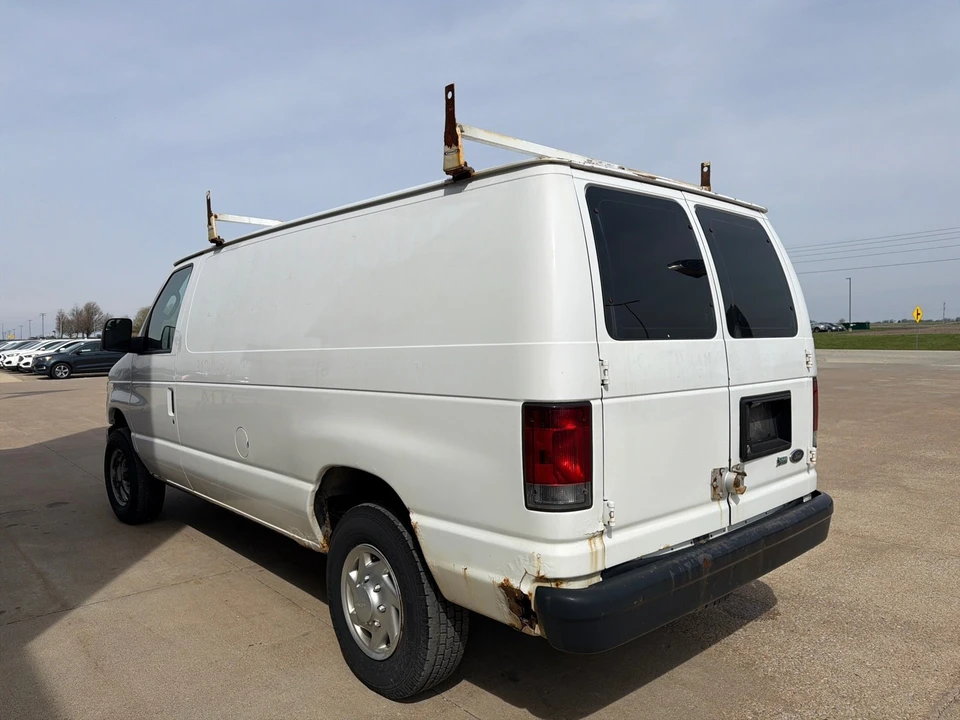 2012 Ford Econoline Van - Image 7 of 16