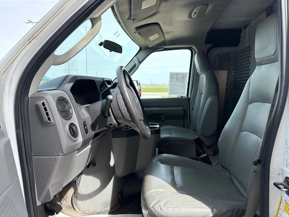 2012 Ford Econoline Van - Image 13 of 16