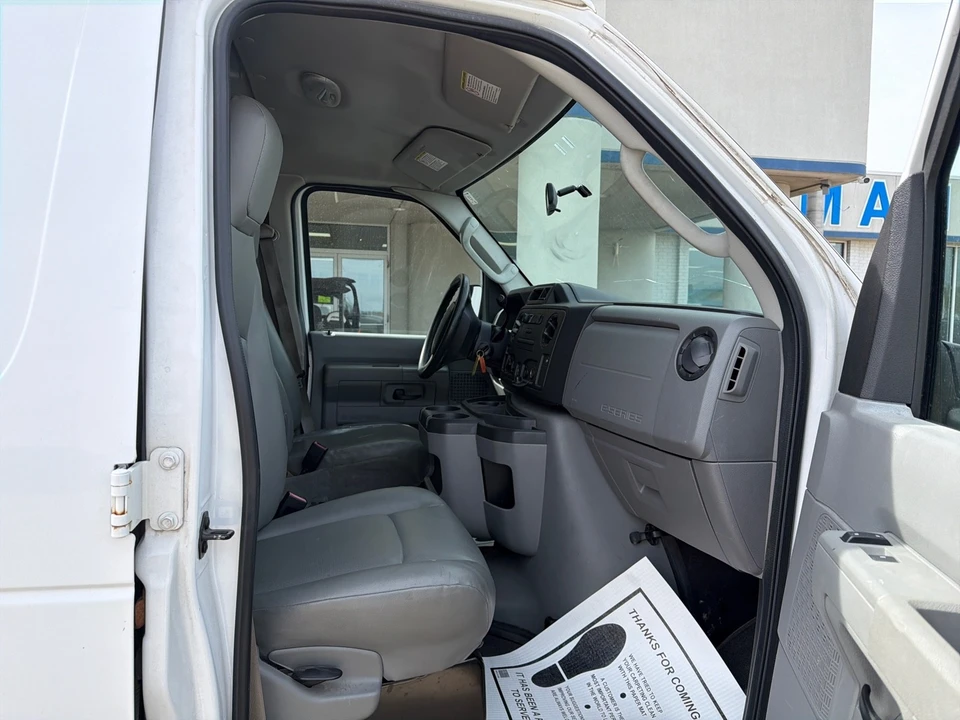 2012 Ford Econoline Van - Image 12 of 16