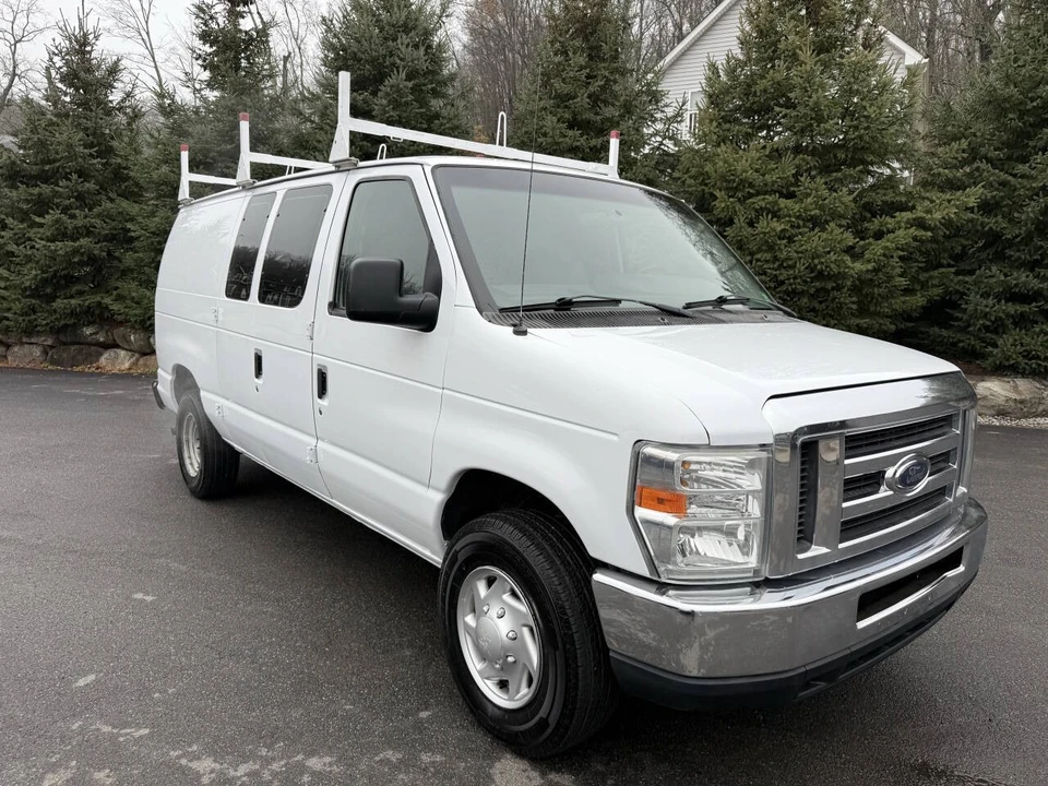2012 Ford Econoline Van - Image 3 of 12