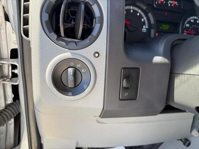 2012 Ford Econoline Van - Image 22 of 25