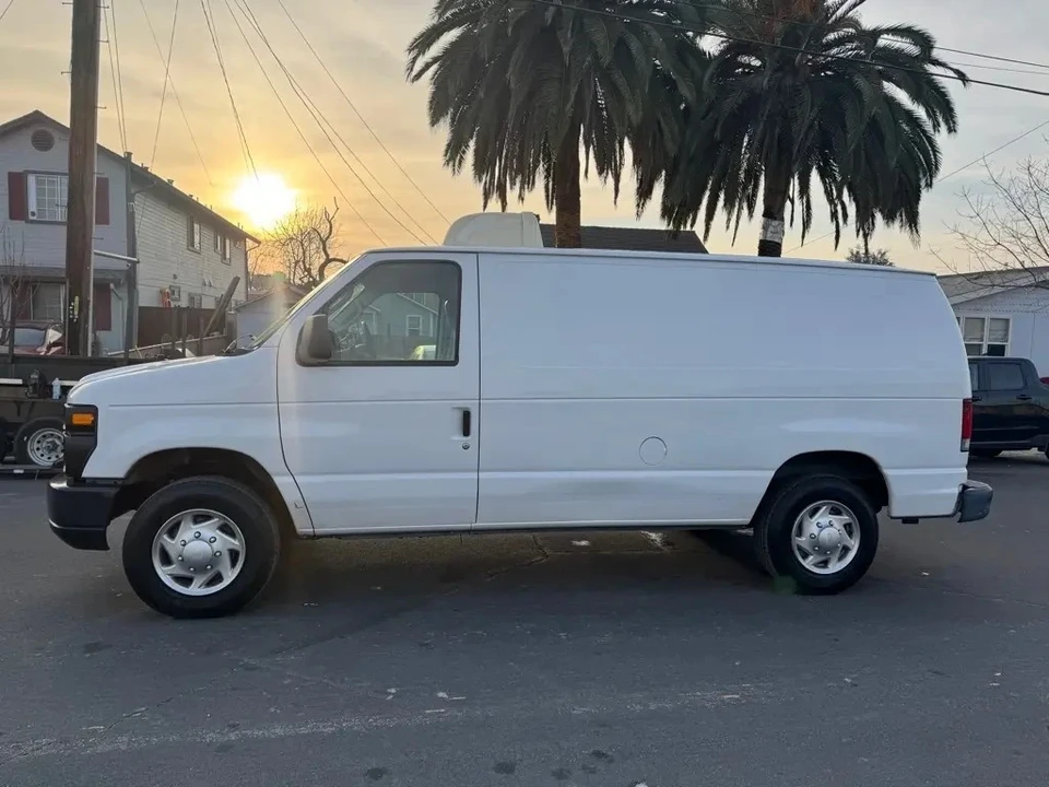 2012 Ford Econoline Van - Image 3 of 17