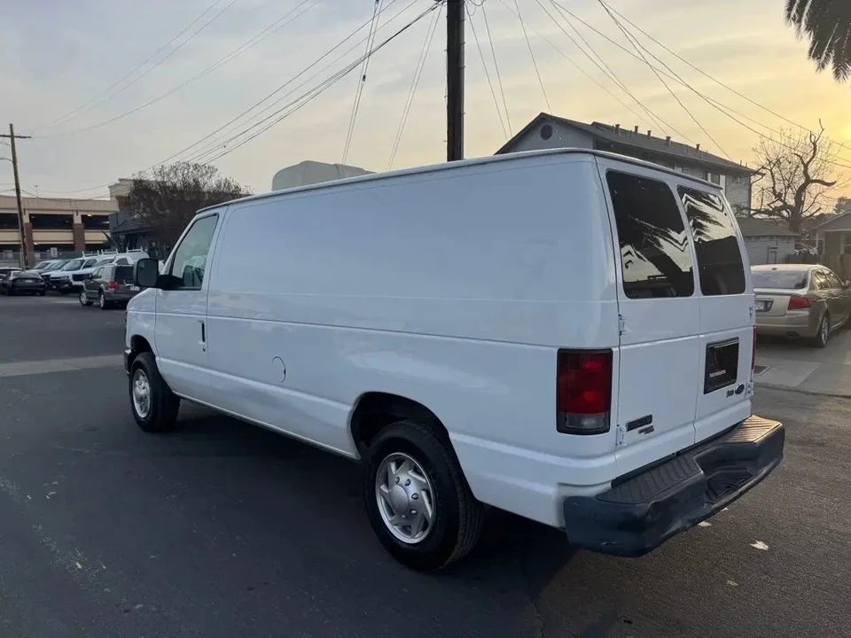 2012 Ford Econoline Van - Image 4 of 17