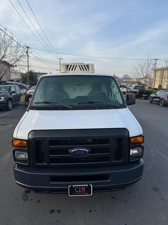 2012 Ford Econoline Van - Image 2 of 17