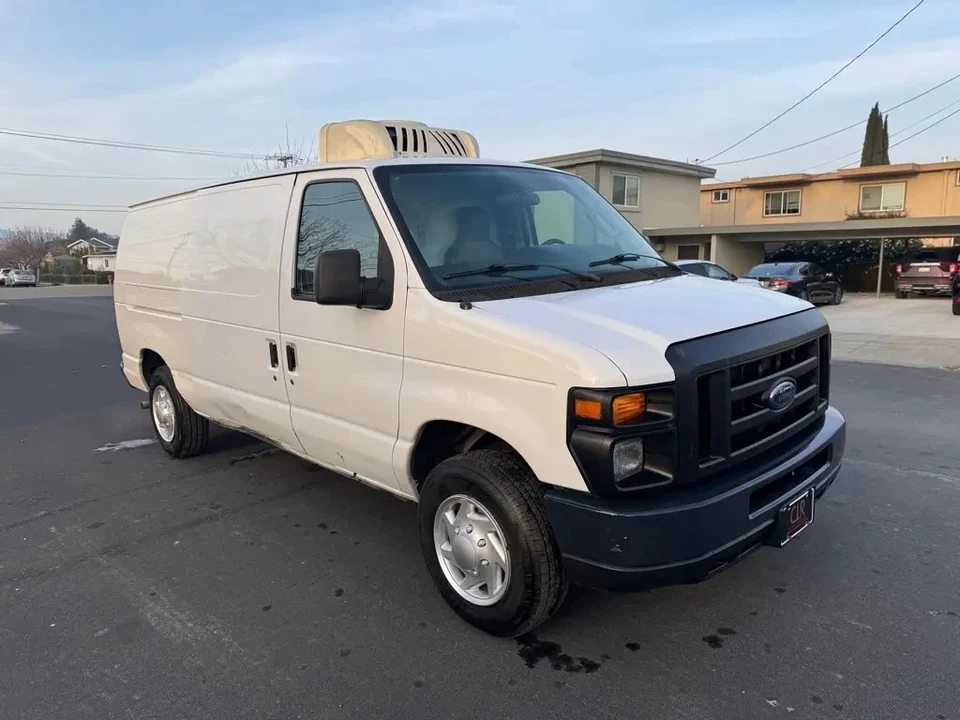 2012 Ford Econoline Van - Image 11 of 17