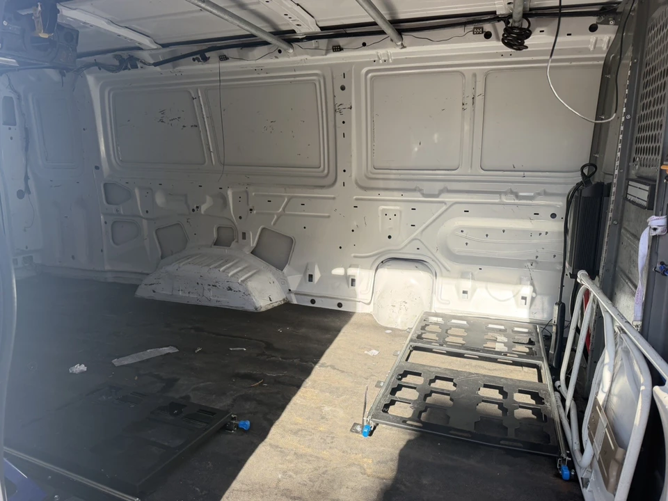 2012 Ford Econoline Van - Image 9 of 18