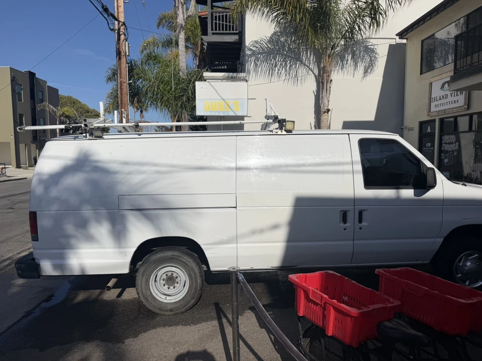 2012 Ford Econoline Van - Image 3 of 18