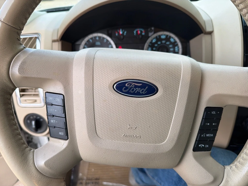 2012 Ford Escape - Image 18 of 21