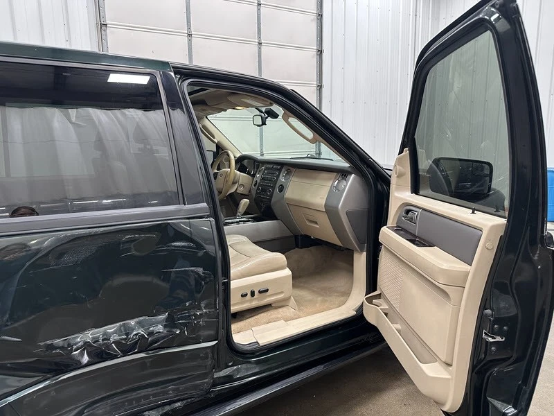 2012 Ford Expedition 3rd Gen - Image 19 of 21