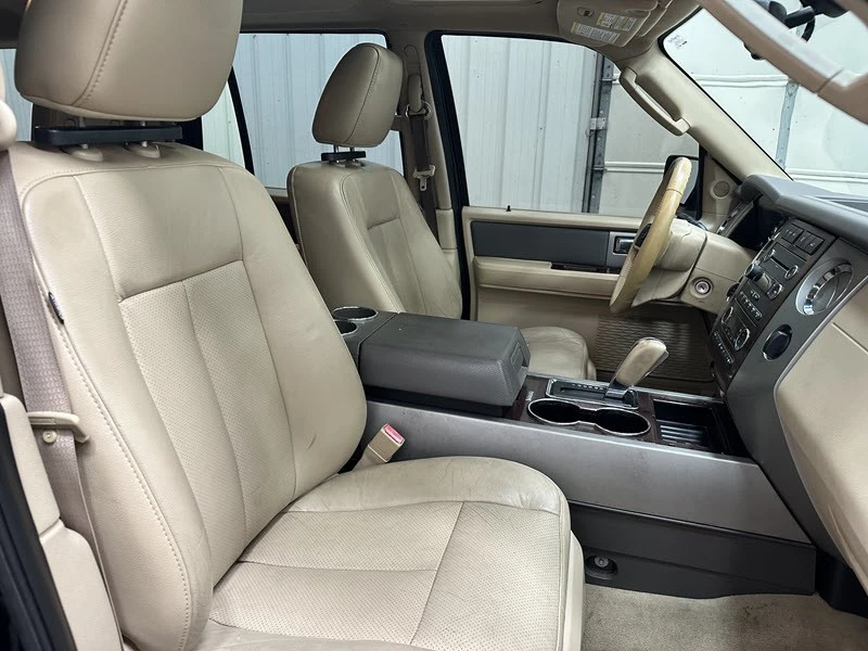 2012 Ford Expedition 3rd Gen - Image 20 of 21