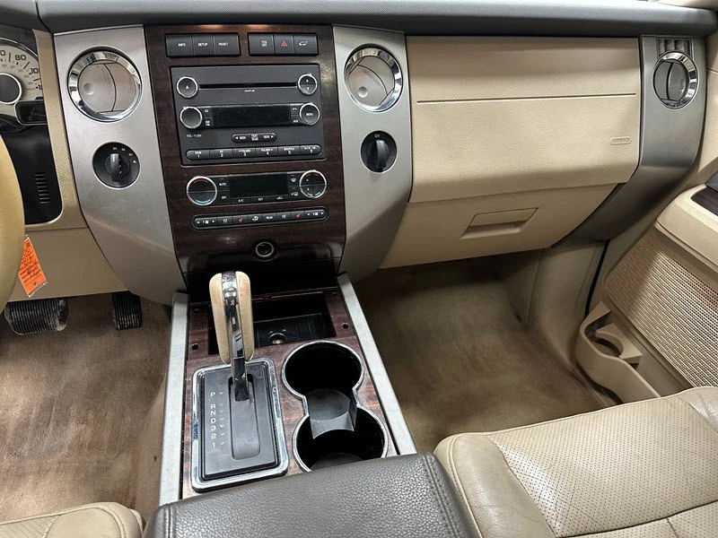 2012 Ford Expedition 3rd Gen - Image 9 of 21