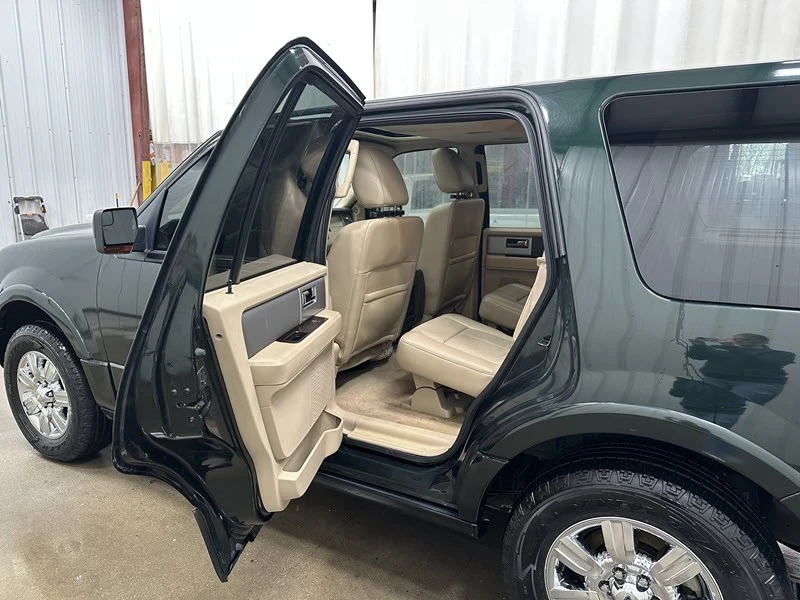 2012 Ford Expedition 3rd Gen - Image 11 of 21