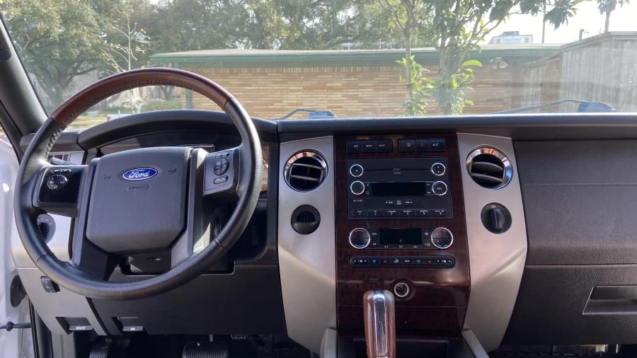 2012 Ford Expedition 3rd Gen - Image 5 of 22