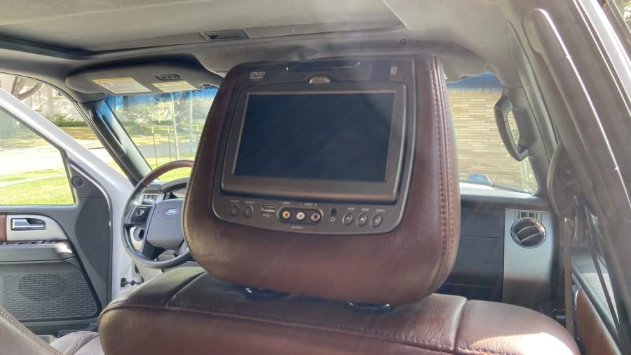 2012 Ford Expedition 3rd Gen - Image 10 of 22
