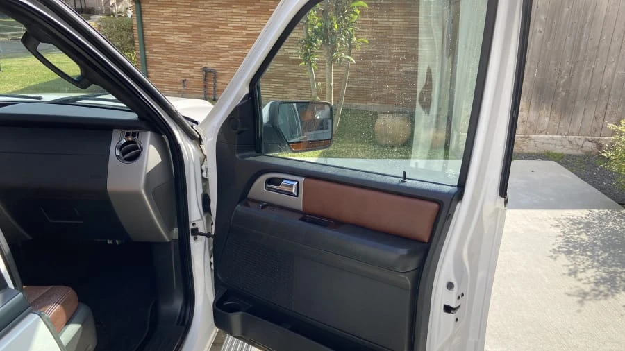 2012 Ford Expedition 3rd Gen - Image 13 of 22