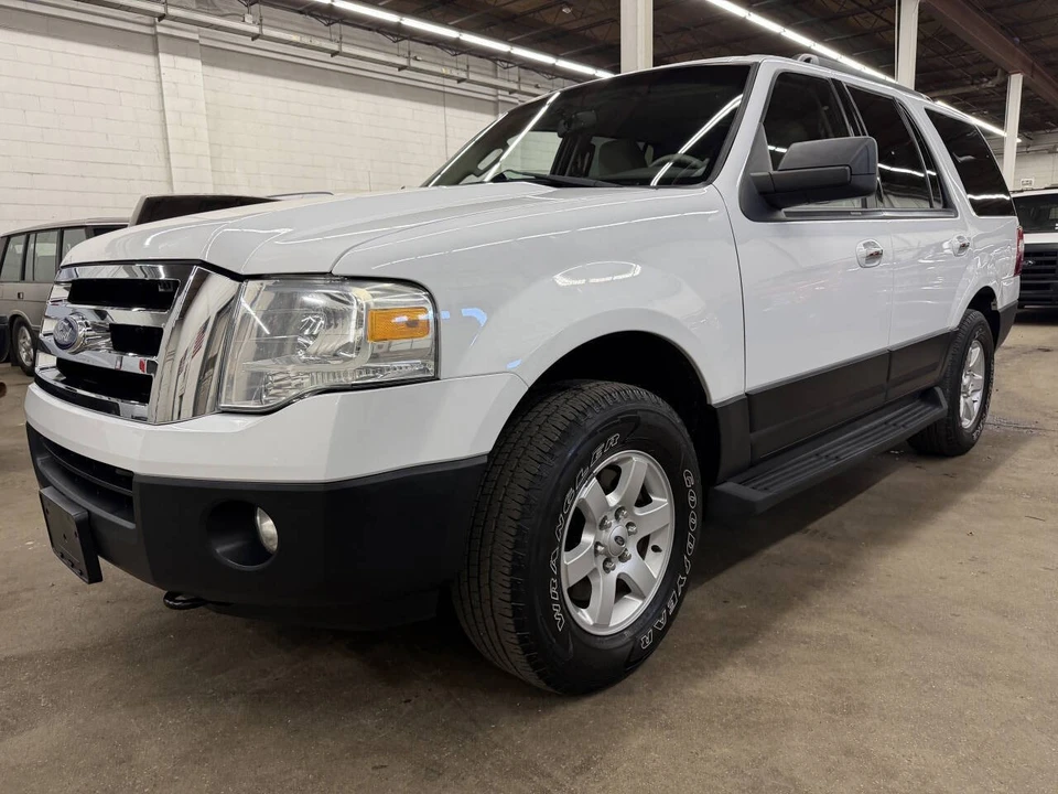 2012 Ford Expedition 3rd Gen - Image 2 of 12