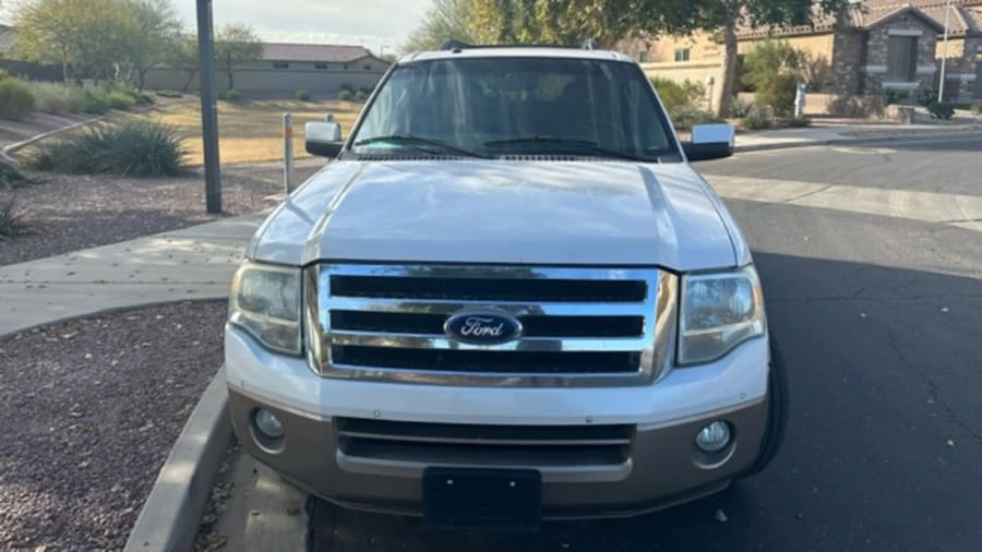 2012 Ford Expedition 3rd Gen - Image 4 of 16