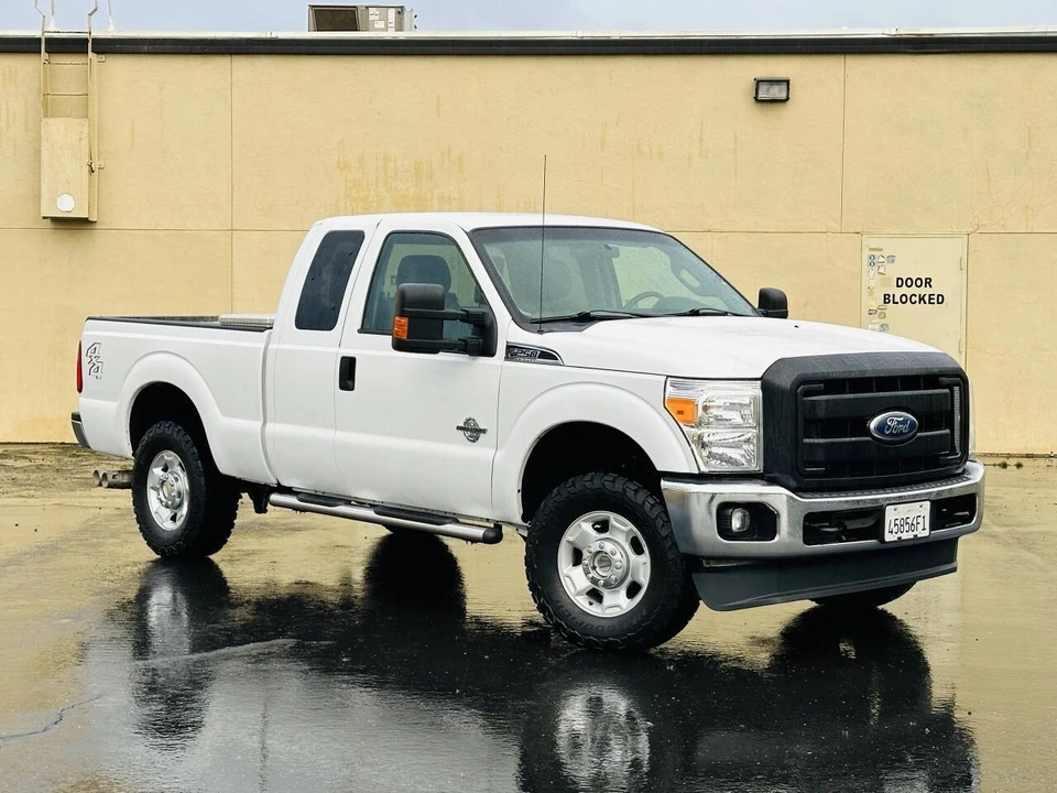 2012 Ford Super Duty 3rd Gen - Image 2 of 21