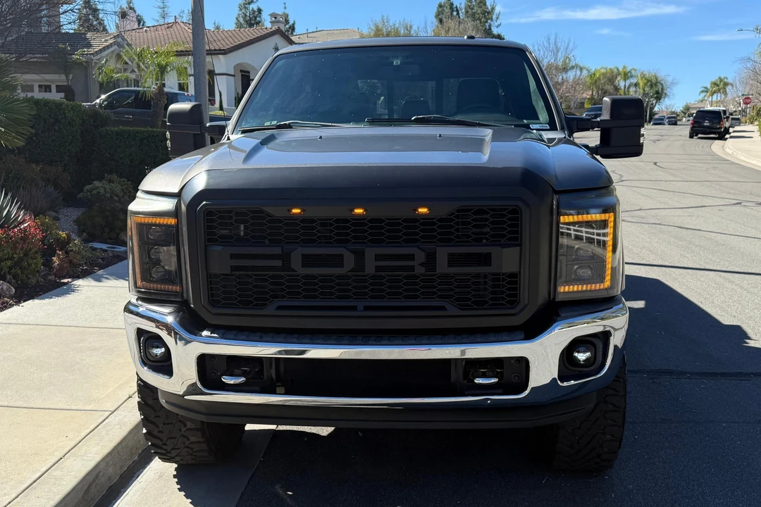 2012 Ford Super Duty 3rd Gen - Image 2 of 31