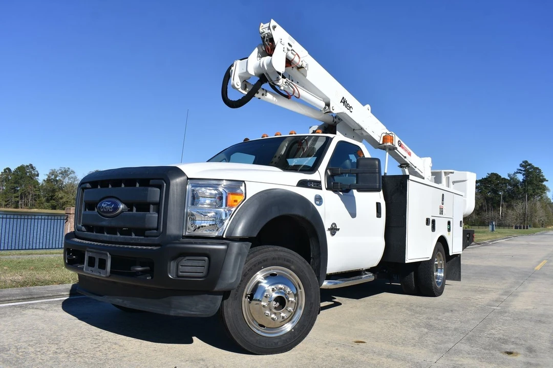 2012 Ford Super Duty 3rd Gen - Image 2 of 31