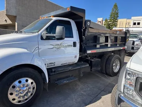 2012 Ford F-550 Super Duty Dump Truck