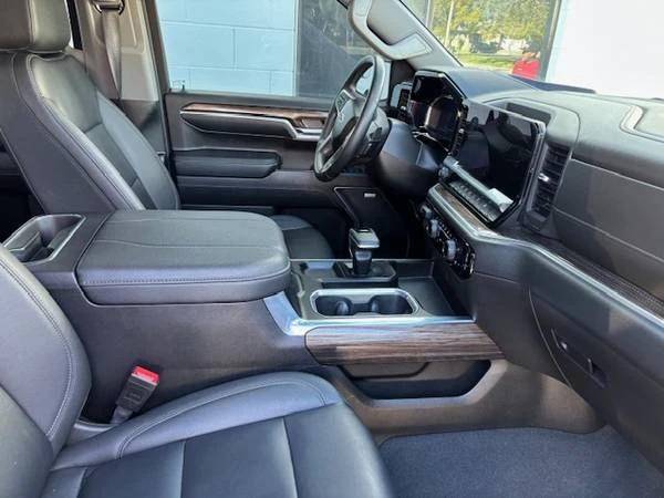 2012 Ford Super Duty 3rd Gen - Image 2 of 3
