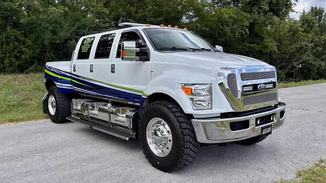 2012 Ford F-650 Custom Pickup