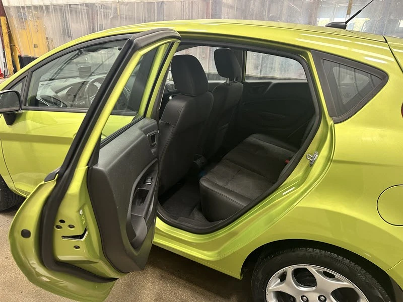 2012 Ford Fiesta - Image 11 of 21