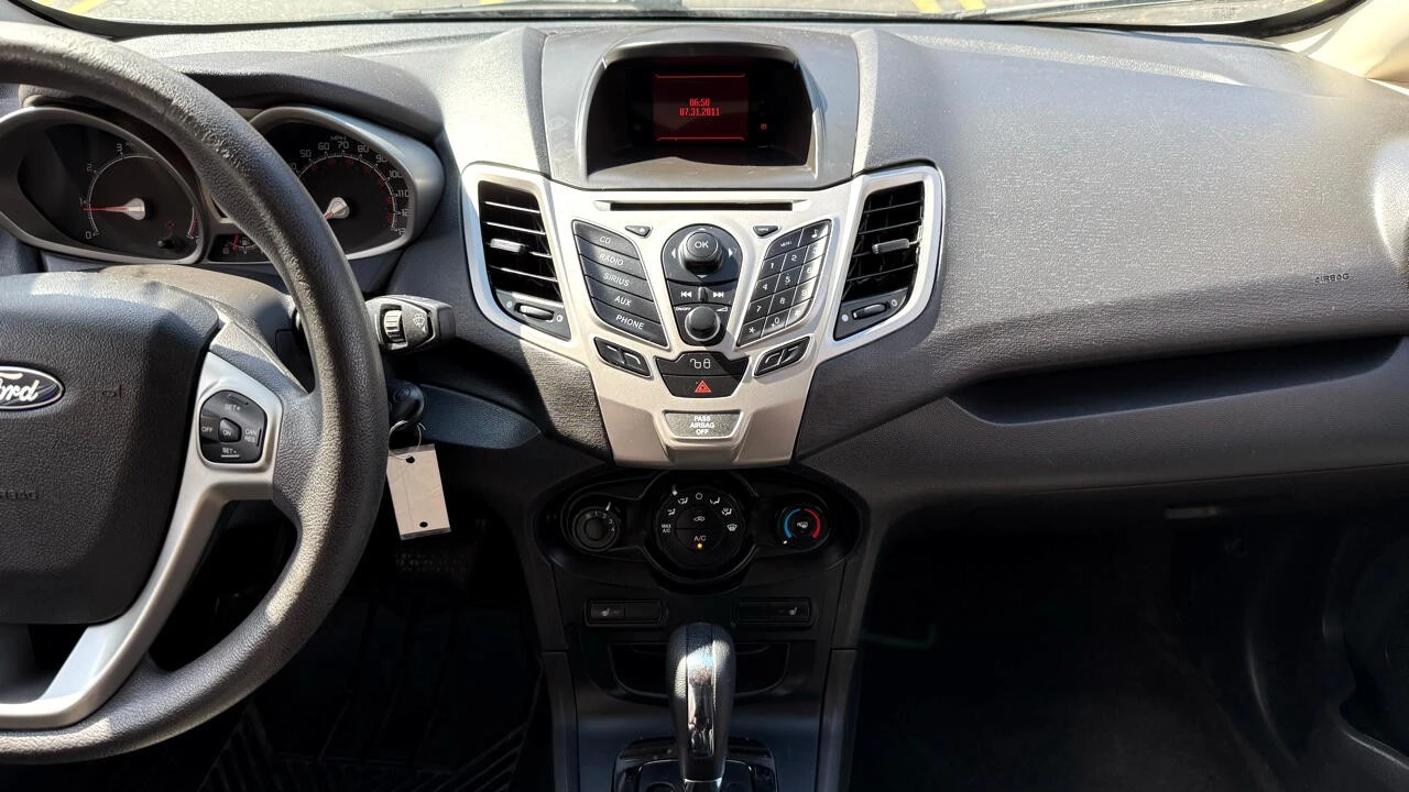 2012 Ford Fiesta - Image 14 of 21