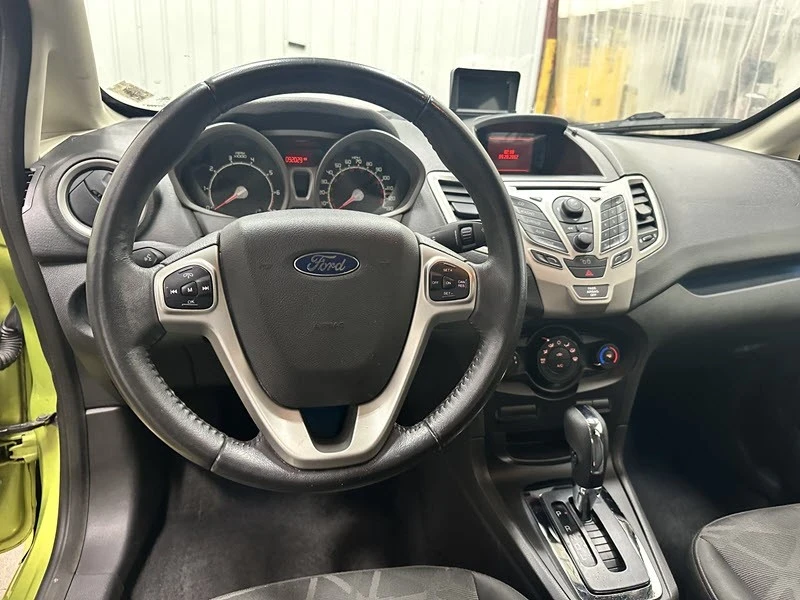 2012 Ford Fiesta - Image 8 of 12