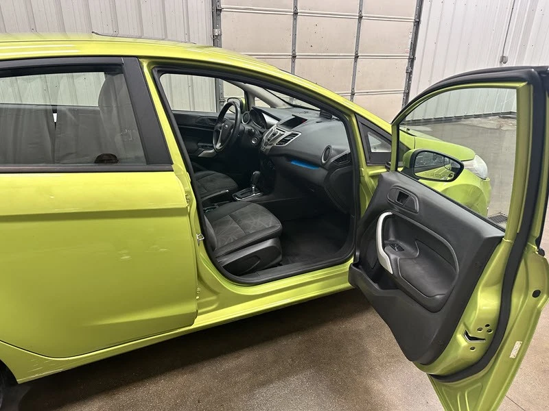 2012 Ford Fiesta - Image 16 of 21