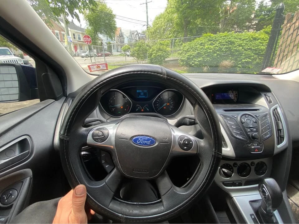 2012 Ford Focus - Image 2 of 7