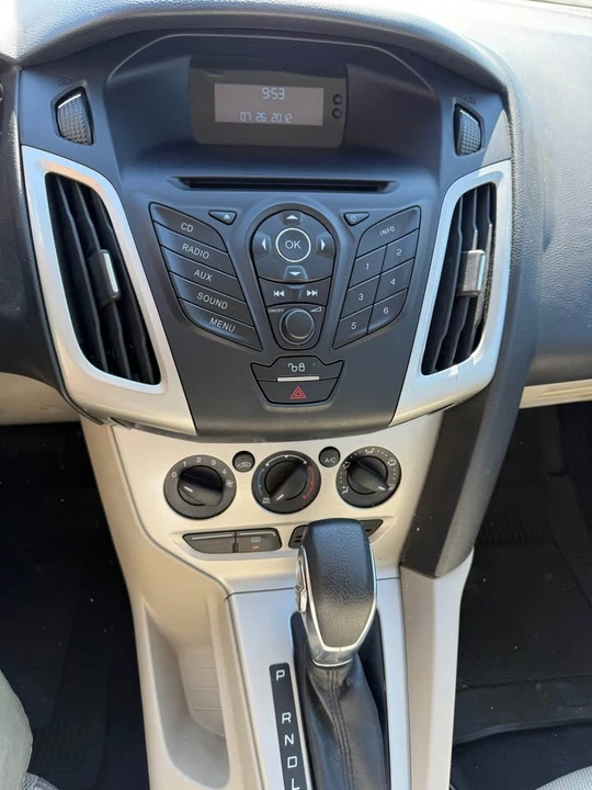 2012 Ford Focus 3rd Gen - Image 14 of 17