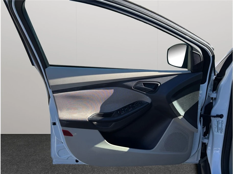 2012 Ford Focus 3rd Gen - Image 15 of 21