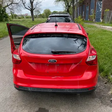 2012 Ford Focus Hatchback 4D