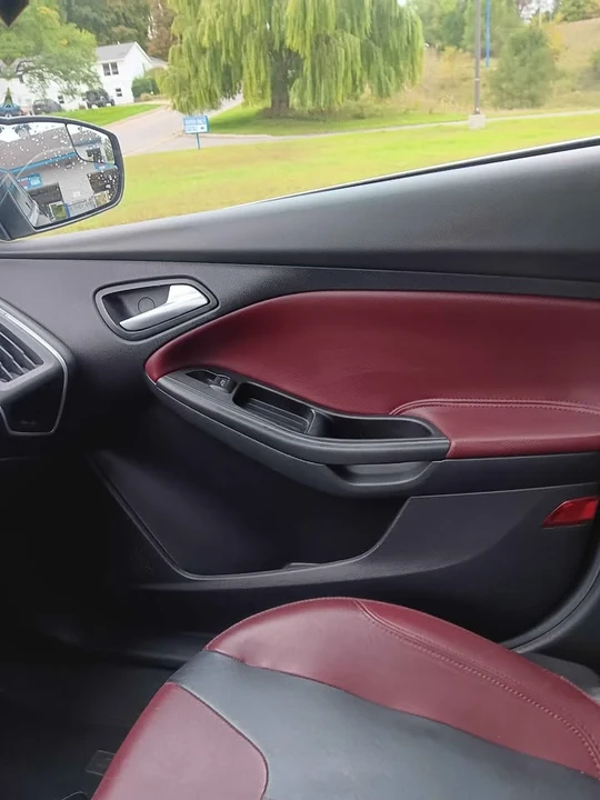 2012 Ford Focus RS 2nd Gen - Image 7 of 12