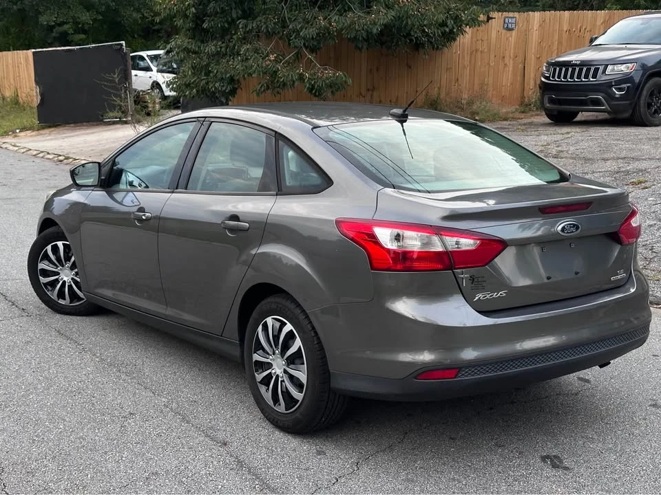 2012 Ford Focus 3rd Gen - Image 2 of 9