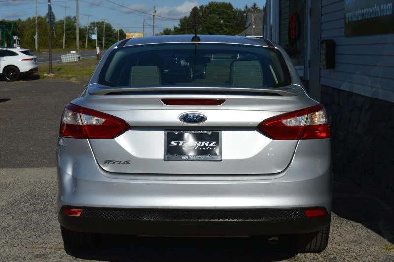 2012 Ford Focus 3rd Gen - Image 4 of 12