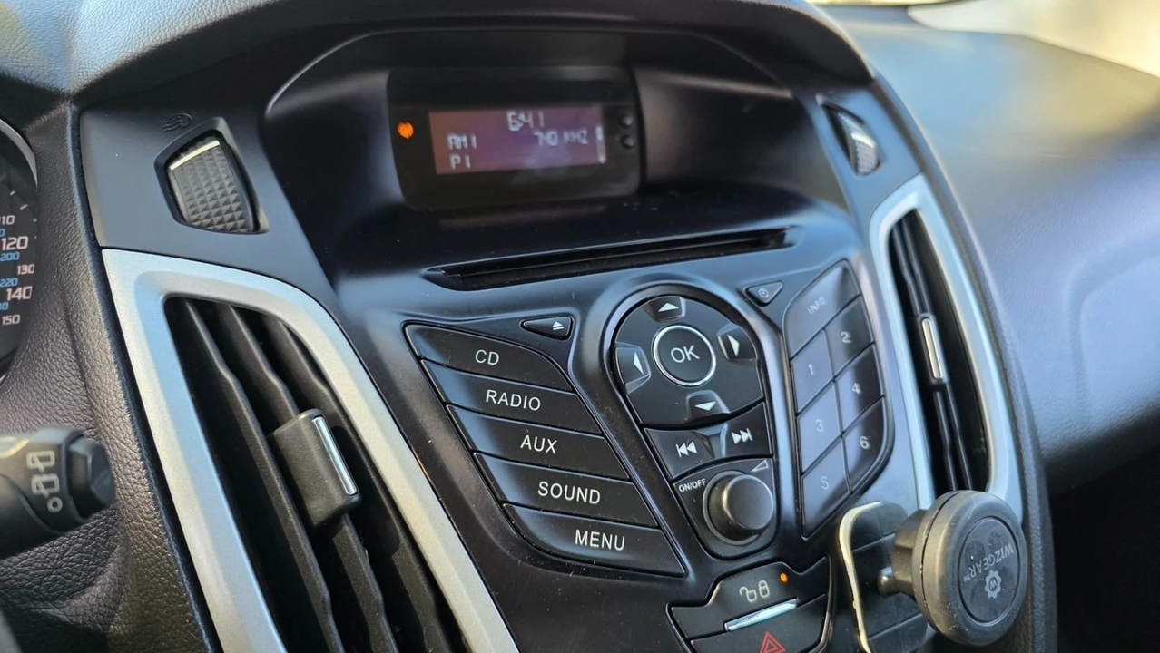 2012 Ford Focus 3rd Gen - Image 18 of 24